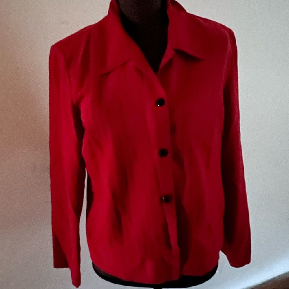 Women’s Red long sleeved shirt, Size 12